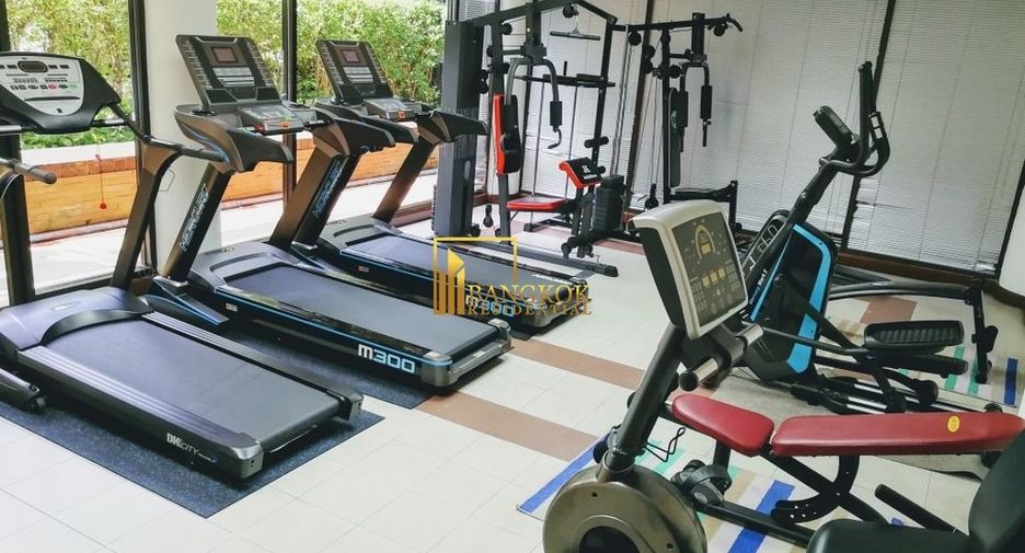 For rent 3 bedrooms apartment in Pathum Wan, Bangkok