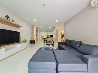 Apartamento en alquiler de 2 habitaciones en Khlong Toei, Bangkok