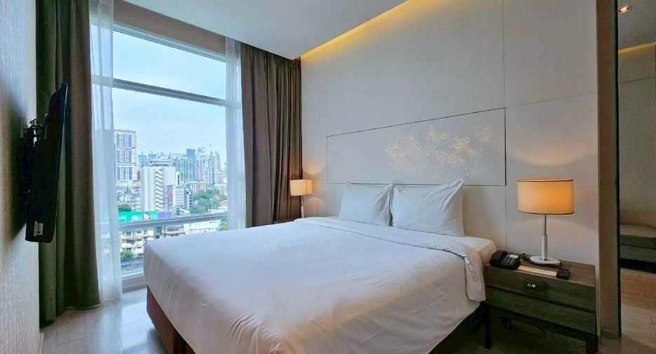 À louer 2 chambres appartement avec services à Khlong Toei, Bangkok