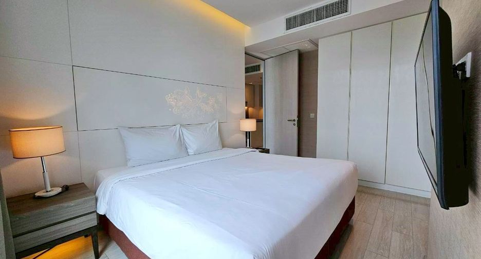À louer 2 chambres appartement avec services à Khlong Toei, Bangkok
