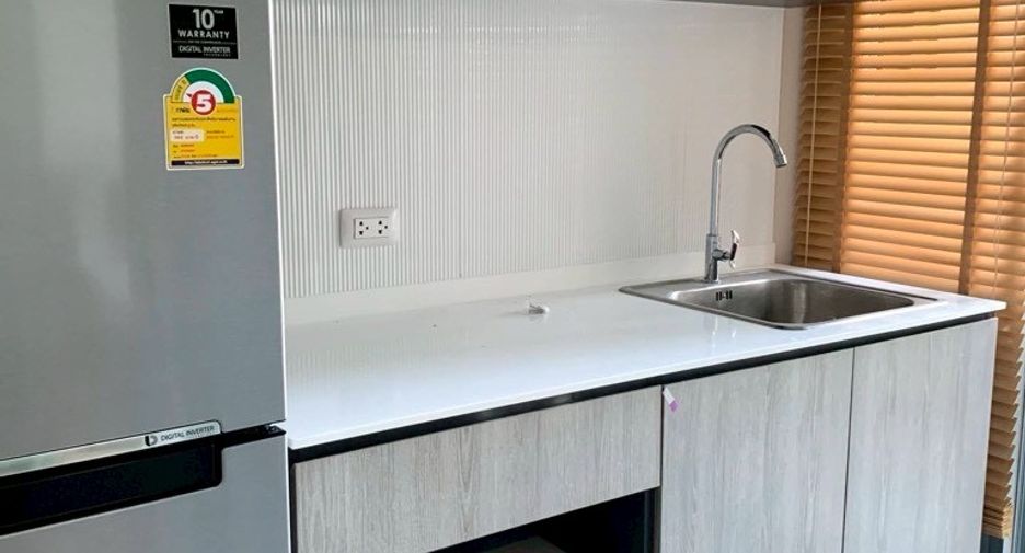 À vendre 1 chambre condo à Khlong Luang, Pathum Thani