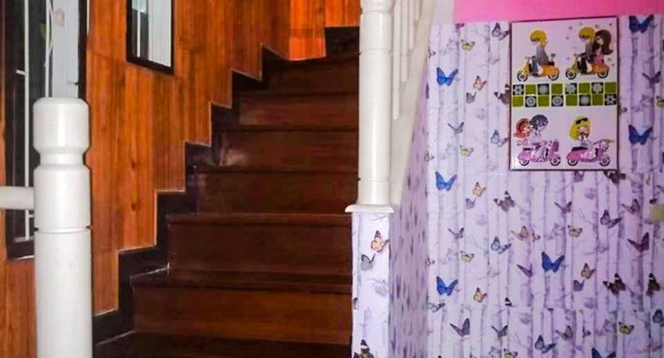 For sale 4 bedrooms townhouse in Sai Mai, Bangkok