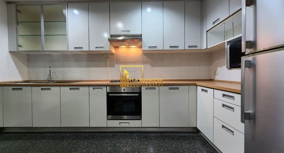 Apartment zur Miete mit 3 Zimmer in Watthana, Bangkok