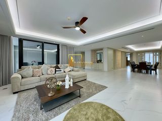 For rent 4 bedrooms apartment in Watthana, Bangkok