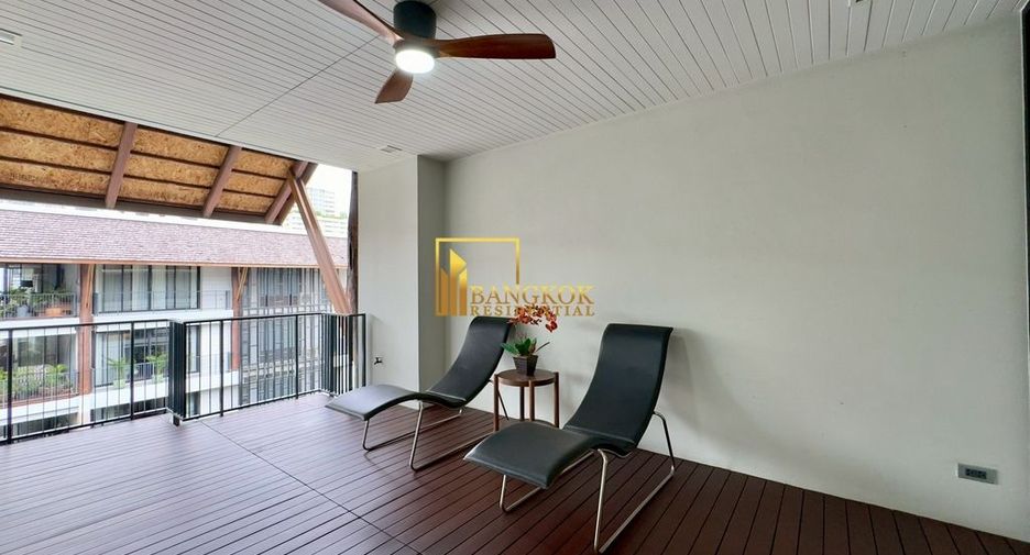 For rent 4 bedrooms apartment in Watthana, Bangkok