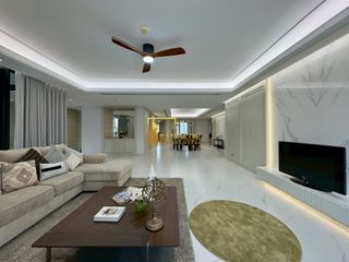 For rent 4 bedrooms apartment in Watthana, Bangkok