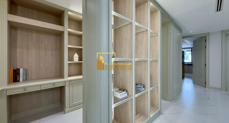 For rent 4 bedrooms apartment in Watthana, Bangkok