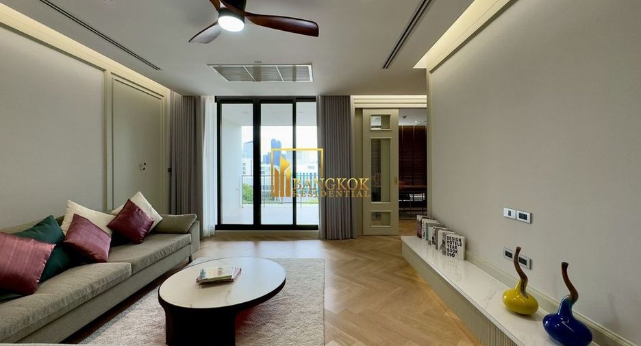 For rent 4 bedrooms apartment in Watthana, Bangkok