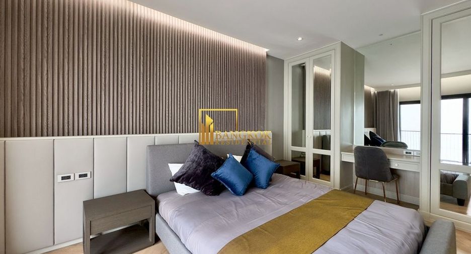 For rent 4 bedrooms apartment in Watthana, Bangkok