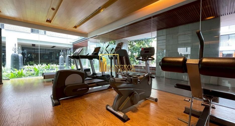For rent 4 bedrooms apartment in Watthana, Bangkok