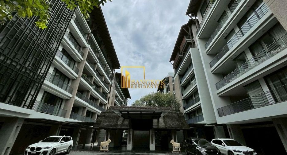 For rent 4 bedrooms apartment in Watthana, Bangkok