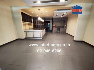 For rent and for sale 4 bedrooms townhouse in Sai Mai, Bangkok