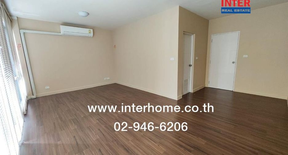 For rent and for sale 4 bedrooms townhouse in Sai Mai, Bangkok