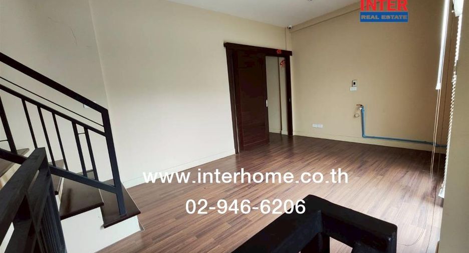For rent and for sale 4 bedrooms townhouse in Sai Mai, Bangkok