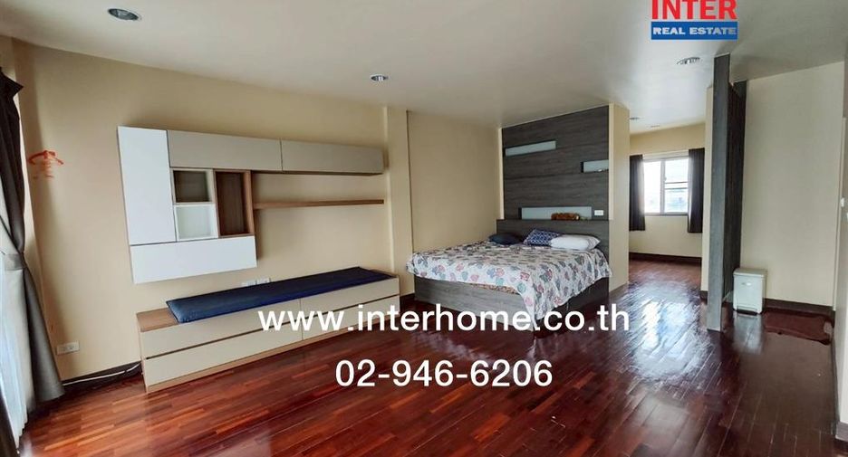 For rent and for sale 4 bedrooms townhouse in Sai Mai, Bangkok