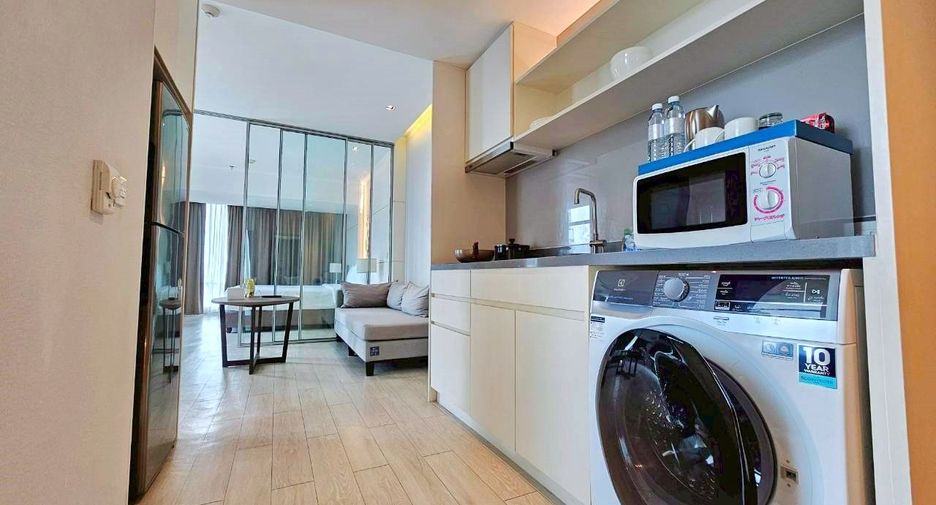 For rent 1 bed serviced apartment in Khlong Toei, Bangkok
