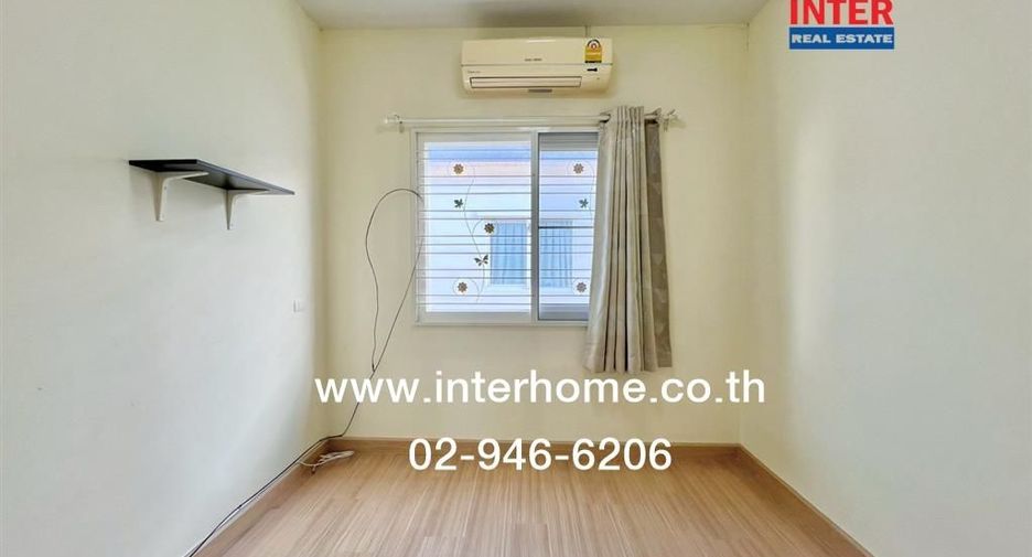 For sale 3 bedrooms townhouse in Saphan Sung, Bangkok