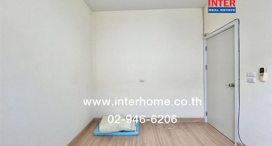 For sale 3 bedrooms townhouse in Saphan Sung, Bangkok