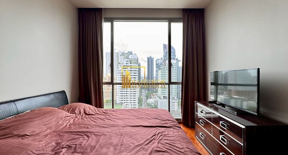 For rent 2 bedrooms condo in Watthana, Bangkok
