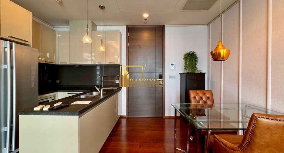 For rent 2 bedrooms condo in Watthana, Bangkok