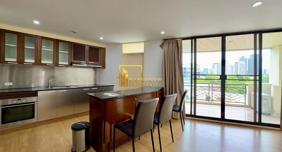 For rent 2 ベッドルーム condo in Watthana, Bangkok