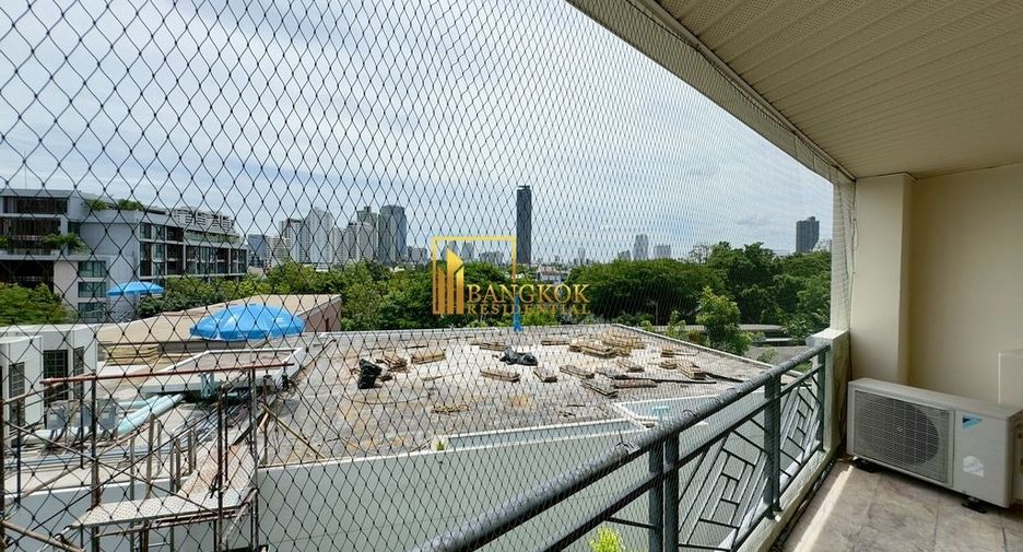 For rent 2 ベッドルーム condo in Watthana, Bangkok