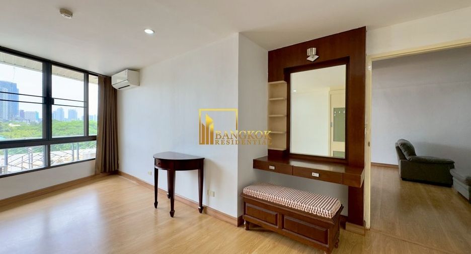 For rent 2 ベッドルーム condo in Watthana, Bangkok