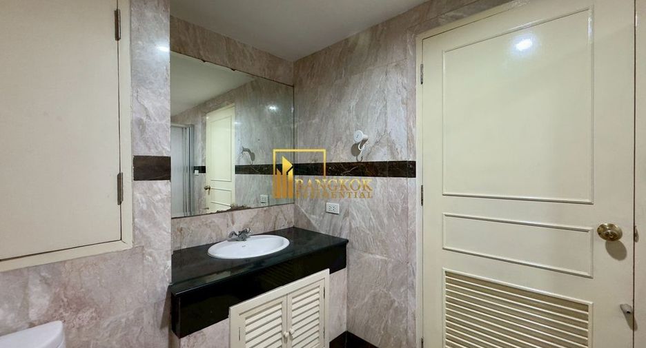 For rent 2 ベッドルーム condo in Watthana, Bangkok
