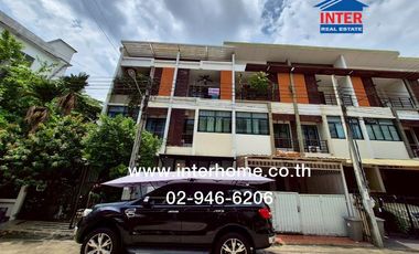 For sale 3 bedrooms townhouse in Bang Khae, Bangkok