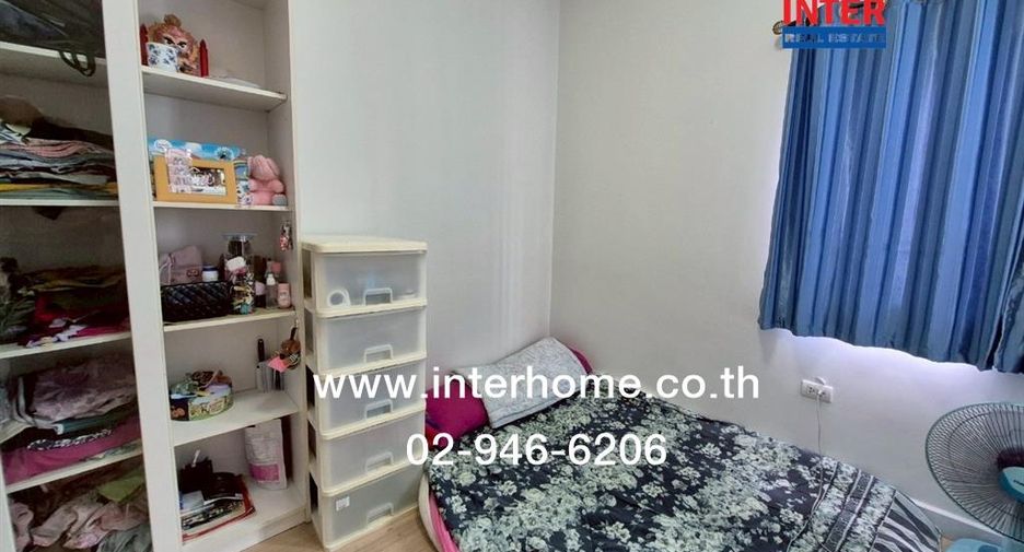 For sale 3 bedrooms townhouse in Bang Khae, Bangkok