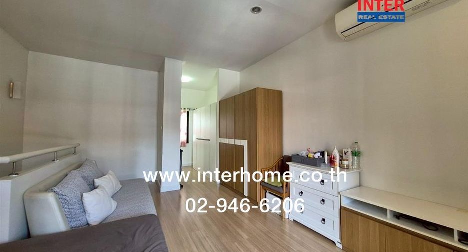 For sale 3 bedrooms townhouse in Bang Khae, Bangkok