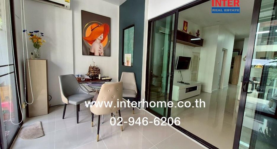 For sale 3 bedrooms townhouse in Bang Khae, Bangkok