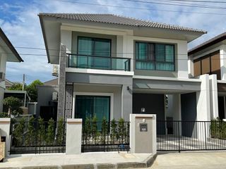 For Rent 4 Bedroom House In Saraphi, Chiang Mai