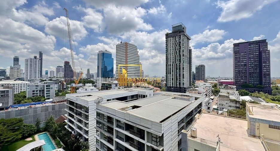 Wohnung zur Miete mit 2 Zimmer in Khlong Toei, Bangkok
