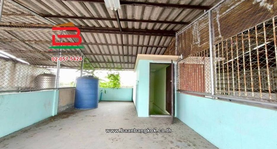 For rent and for sale 3 bedrooms retail Space in Bang Khae, Bangkok