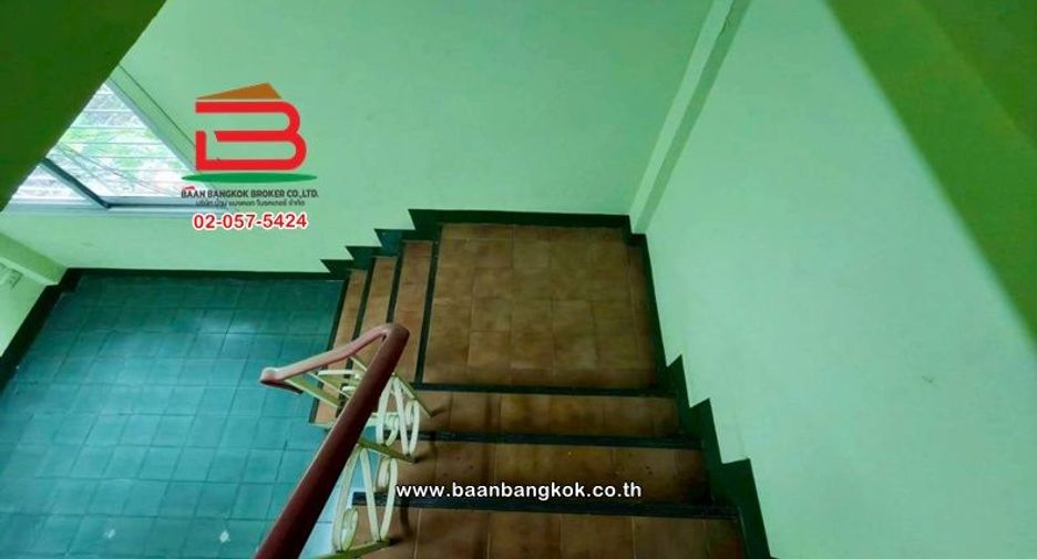 For rent and for sale 3 bedrooms retail Space in Bang Khae, Bangkok
