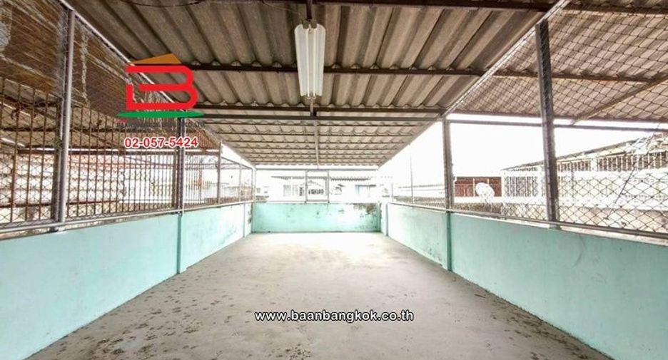 For rent and for sale 3 bedrooms retail Space in Bang Khae, Bangkok