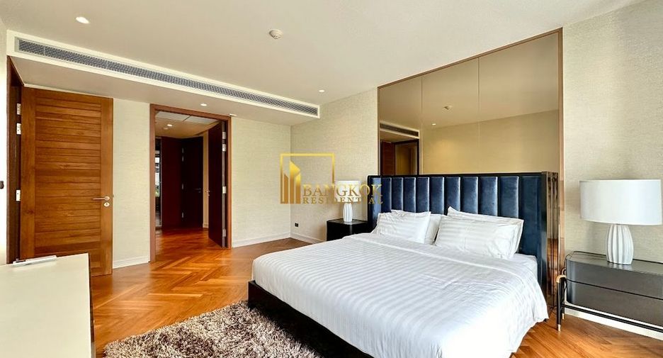 À louer 3 chambres condo à Watthana, Bangkok