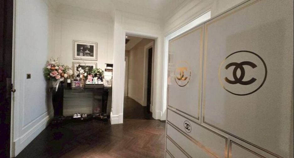 For sale 3 bedrooms condo in Pathum Wan, Bangkok