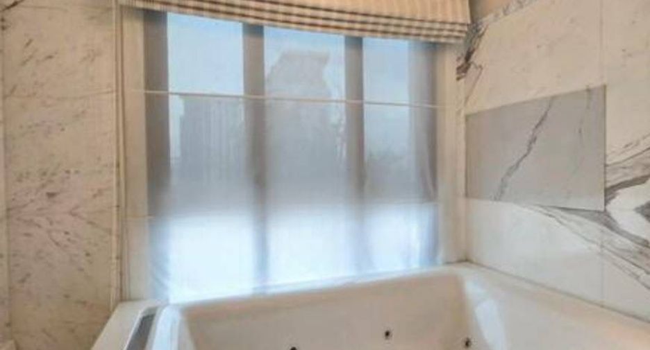 For sale 3 bedrooms condo in Pathum Wan, Bangkok