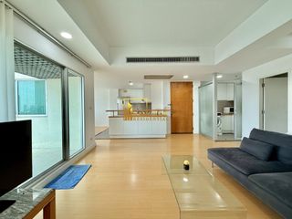 For rent 2 ベッドルーム condo in Yan Nawa, Bangkok