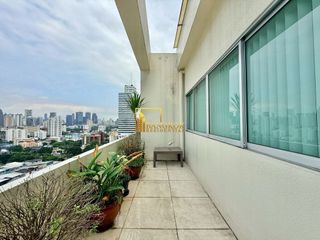 For rent 2 ベッドルーム condo in Yan Nawa, Bangkok