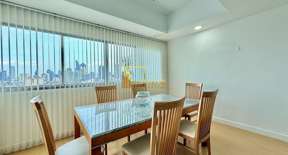 For rent 2 ベッドルーム condo in Yan Nawa, Bangkok