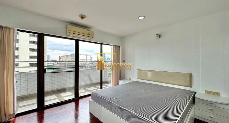 ให้เช่า 3 ห้องนอน คอนโด ใน วัฒนา, กรุงเทพฯ