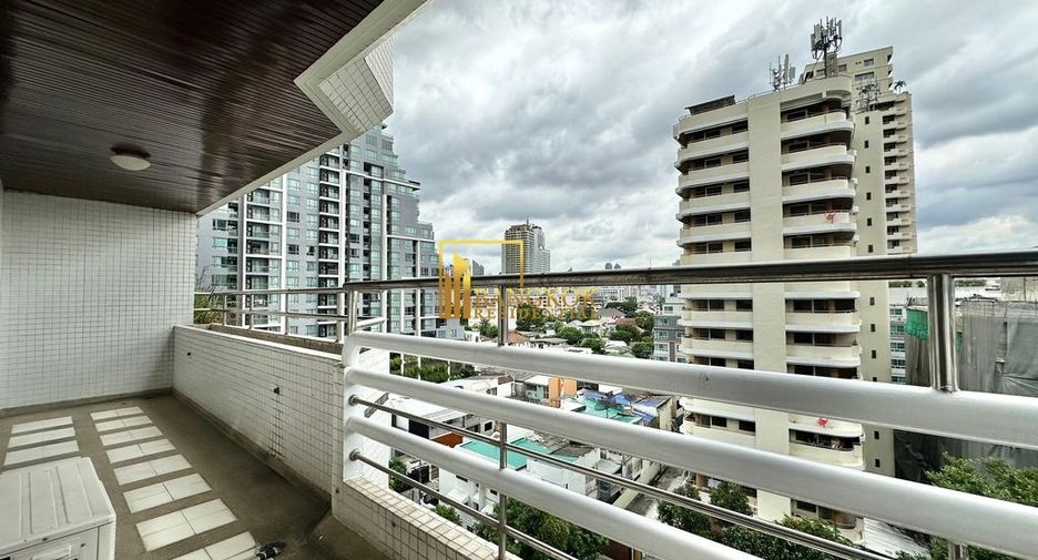 ให้เช่า 3 ห้องนอน คอนโด ใน วัฒนา, กรุงเทพฯ