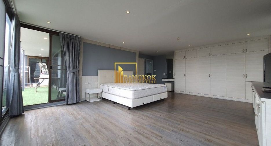 For rent 4 bedrooms condo in Khlong Toei, Bangkok