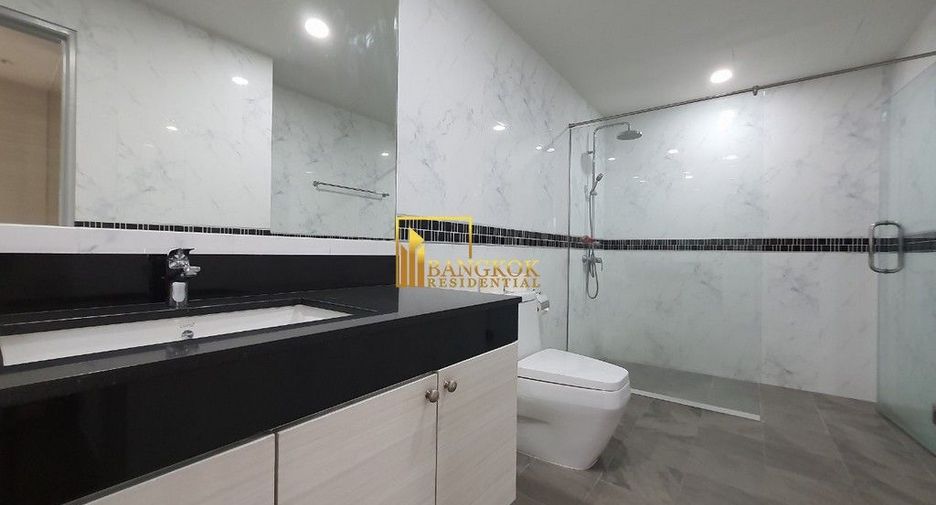 For rent 4 bedrooms condo in Khlong Toei, Bangkok