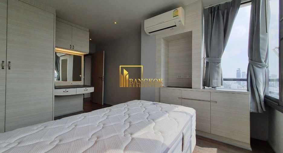 For rent 4 bedrooms condo in Khlong Toei, Bangkok