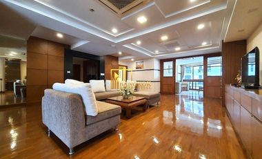 For rent 3 bedrooms condo in Khlong Toei, Bangkok