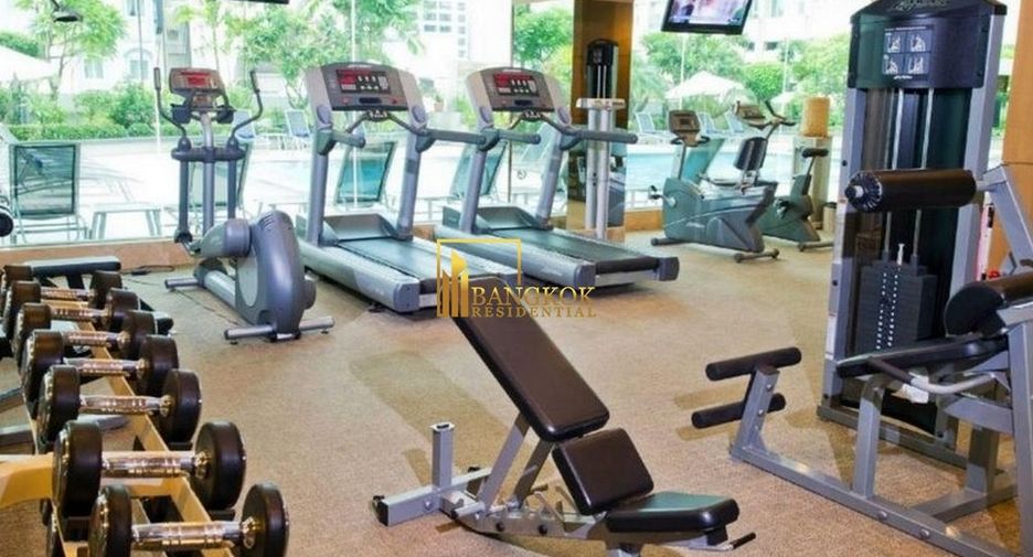 For rent 3 bedrooms condo in Khlong Toei, Bangkok